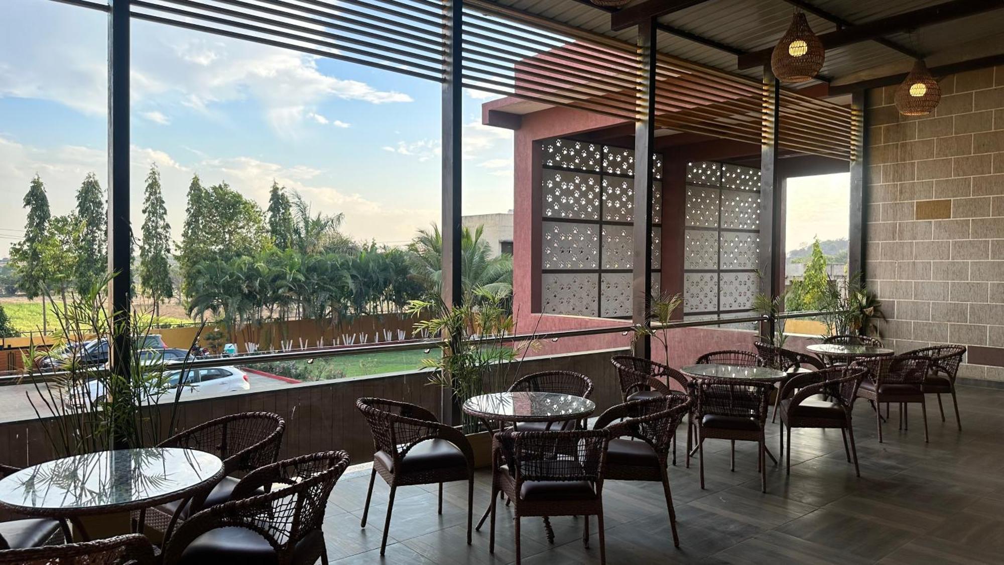 Lion Park Hotel & Resorts Sasan Gir Exterior foto